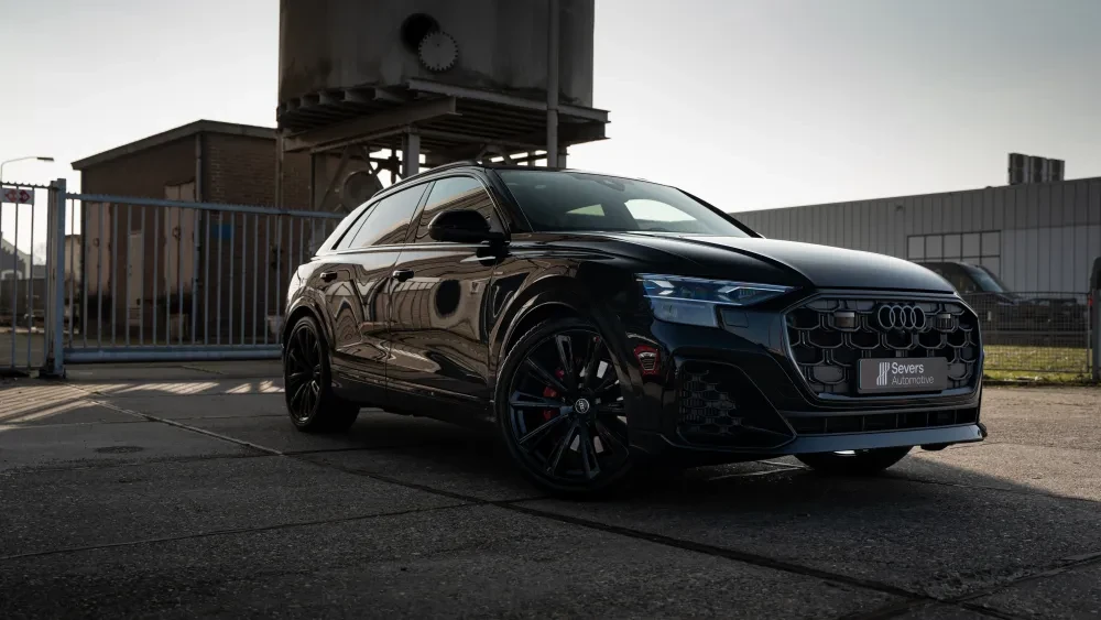 Severs Automotive AUdi Q8 Mythoszwart exterieur 
