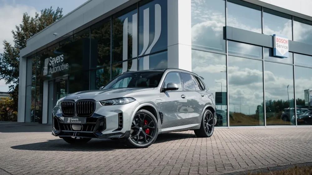 Severs Automotive Woerden BMW X5 Skyscraper 