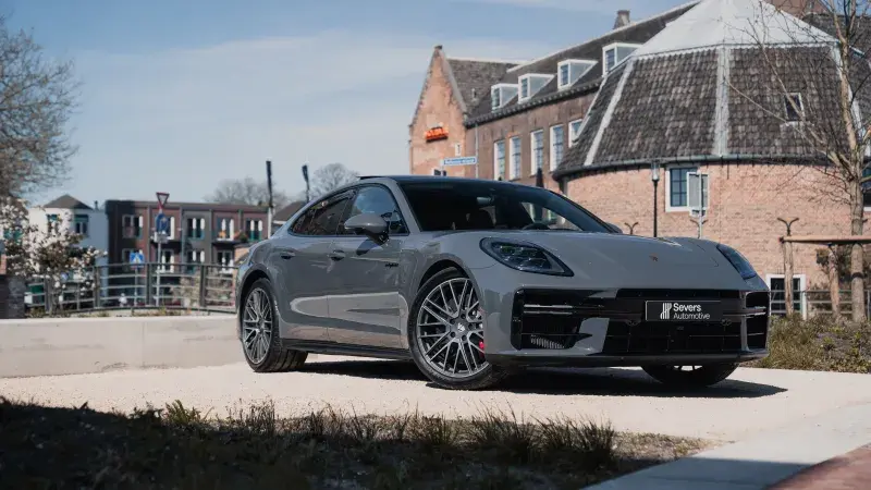 Severs Automotive Porsche Panamera 4s